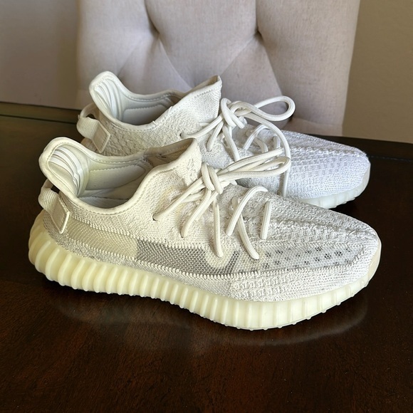 Yeezy Other - Yeezy 350 in bone men’s 7.5 women’s 9
